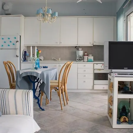 Blue Paradise Maisonette Holiday home *