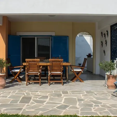 Blue Paradise Maisonette Holiday home *